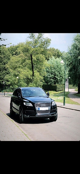 Audi Q7 12 of 30