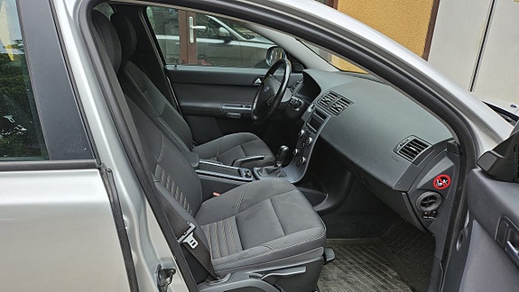 Volvo V50 12 of 12