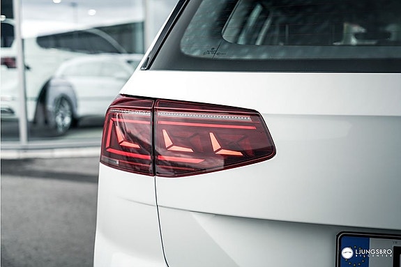 Volkswagen Passat 4 of 5