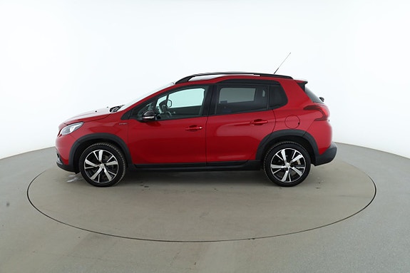 Peugeot 2008 2 of 5