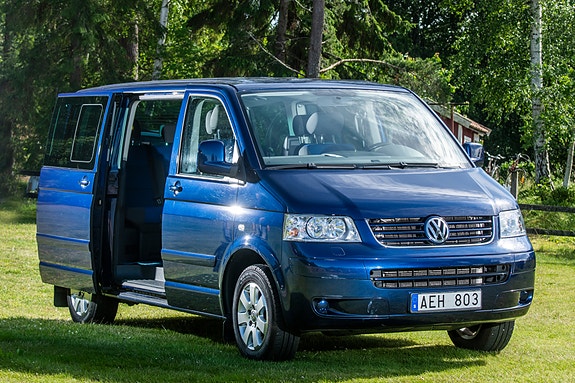 Volkswagen Multivan 5 of 5
