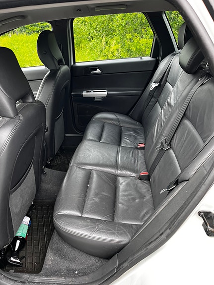Volvo V50 8 of 9