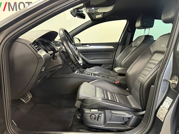 Volkswagen Passat 14 of 27