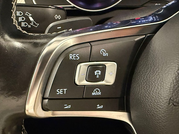 Volkswagen Passat 26 of 27