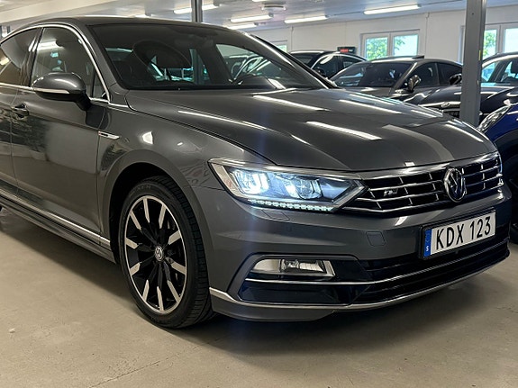 Volkswagen Passat 13 of 27