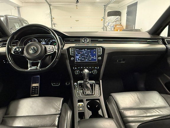 Volkswagen Passat 20 of 27