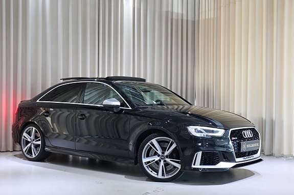 Audi RS3 3 of 5
