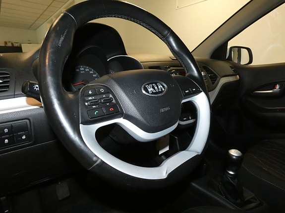 Kia Picanto 6 of 14