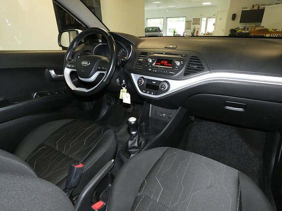 Kia Picanto 5 of 5