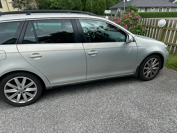 Volkswagen Golf VI 5 of 5