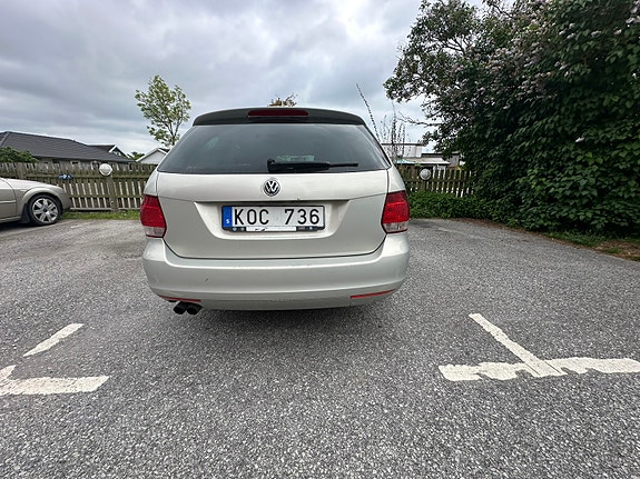 Volkswagen Golf VI 12 of 15