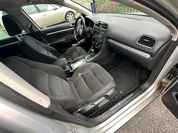 Volkswagen Golf VI 6 of 15