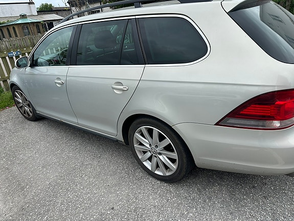 Volkswagen Golf VI 13 of 15