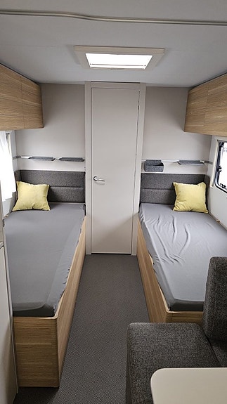 Adria ADORA 613 HT Långbädd 13 of 14