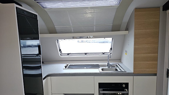 Adria ADORA 613 HT Långbädd 12 of 14