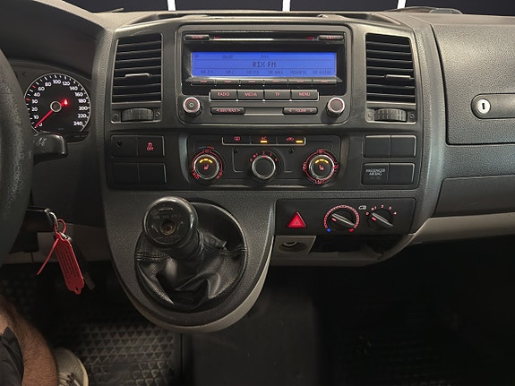 Volkswagen Transporter 15 of 20