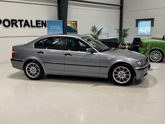 BMW 318 3 of 5