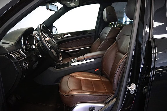 Mercedes-Benz GL350 14 of 22