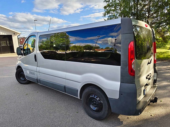 Opel Vivaro 4 of 5