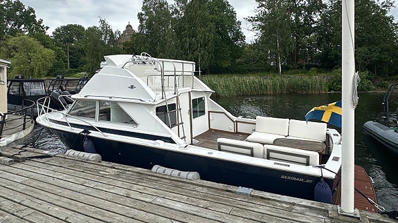 Bertram 28 Flybridge -1973 2 of 13