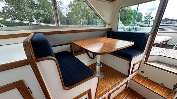 Bertram 28 Flybridge -1973 11 of 13