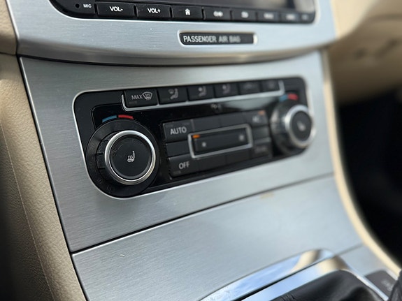 Volkswagen Passat CC 24 of 25