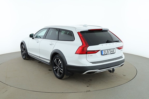 Volvo V90 Cross Country 3 of 5