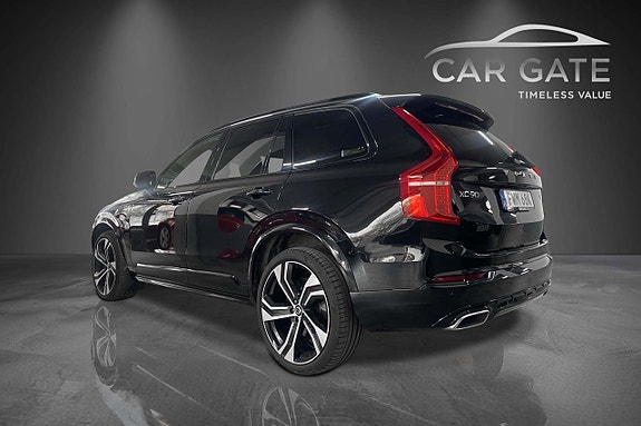 Volvo XC90 3 of 5