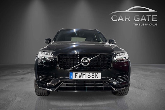 Volvo XC90 2 of 5