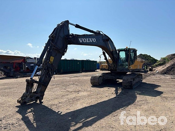 Volvo EC290CL Bandgrävmaskin (99800)