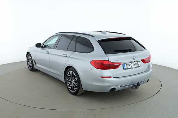 BMW 520d 3 of 5