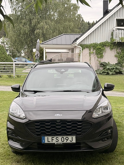 Ford Kuga 3 of 5
