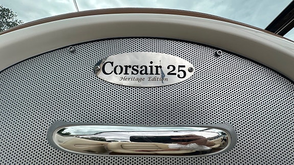 Chris Craft 25 Corsair Heritage Edition -2009 14 of 21
