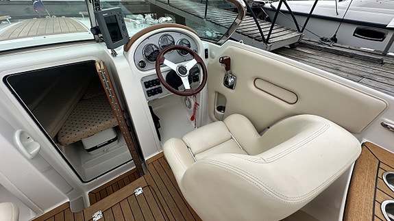 Chris Craft 25 Corsair Heritage Edition -2009 10 of 21