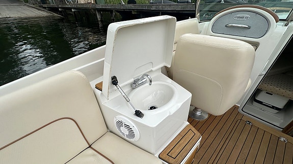 Chris Craft 25 Corsair Heritage Edition -2009 8 of 21