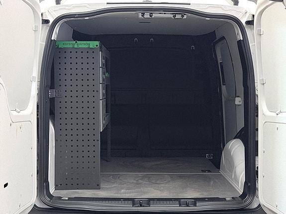 Volkswagen Caddy 13 of 30