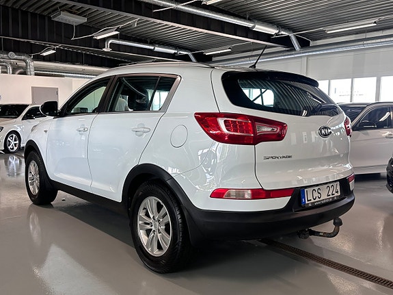 Kia Sportage 3 of 5
