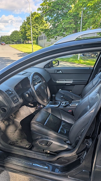 Volvo V50 4 of 5
