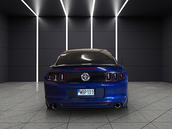 Ford Mustang 5 of 5