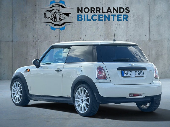 MINI One 3 of 5