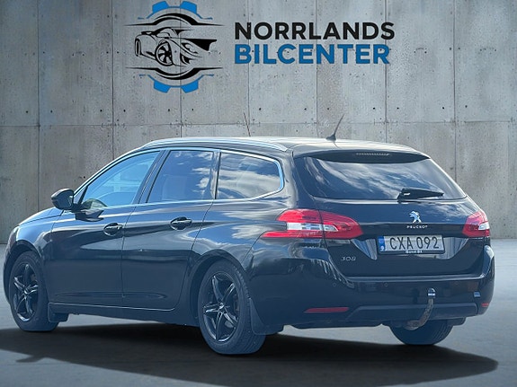 Peugeot 308 SW 4 of 5