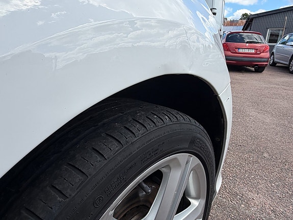 Volkswagen Polo 11 of 17