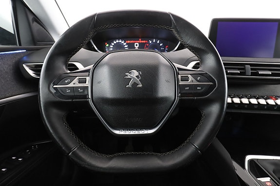 Peugeot 5008 17 of 30