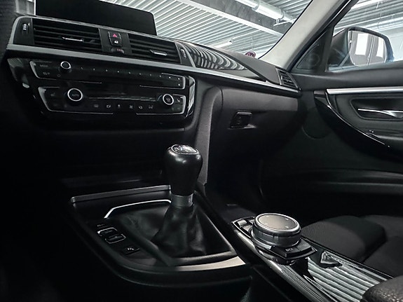BMW 318d 10 of 10