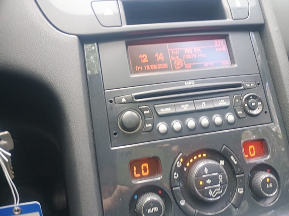 Peugeot 5008 4 of 5