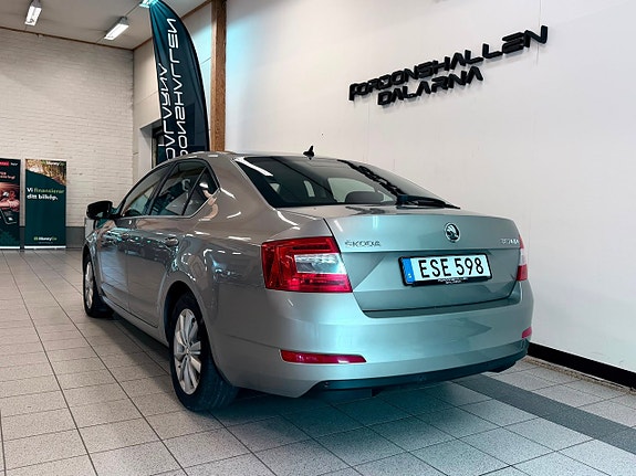 Skoda Octavia 8 of 16