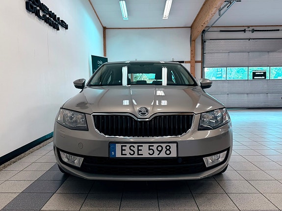 Skoda Octavia 3 of 5