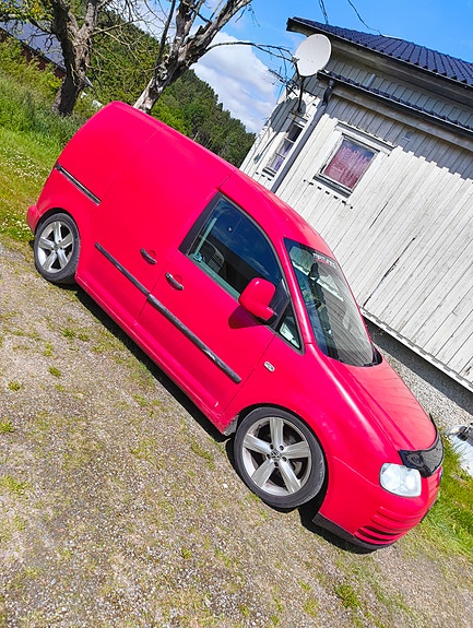 Volkswagen Caddy 2 of 5