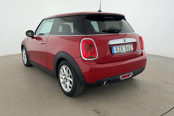 MINI Cooper 3 of 5