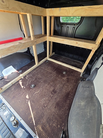 Ford Transit Connect 5 of 5